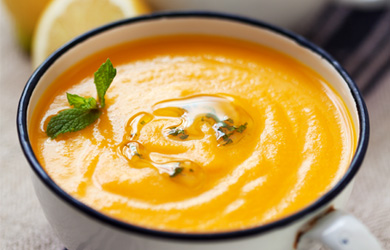 Crema de carbassa i llenties vermelles amb gingebre