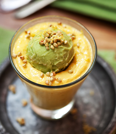 Crema de mango amb gelat d’alvocat i llimona