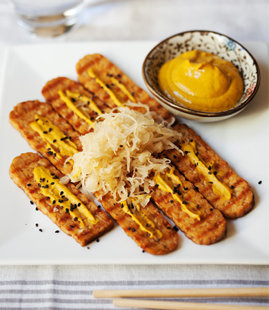 Xips de tempeh amb mostassa i xucrut