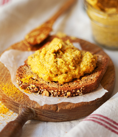 Paté de llavors i avellanes