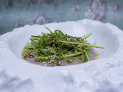 Cremós d’azuki amb carbassó, mostassa i menta