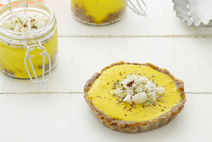 Tartaleta con crema pastelera de raíces