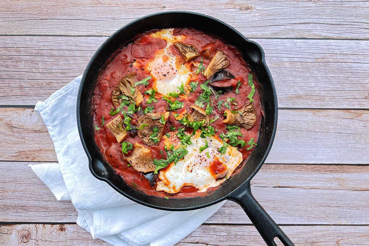 Shakshuka con níscalos