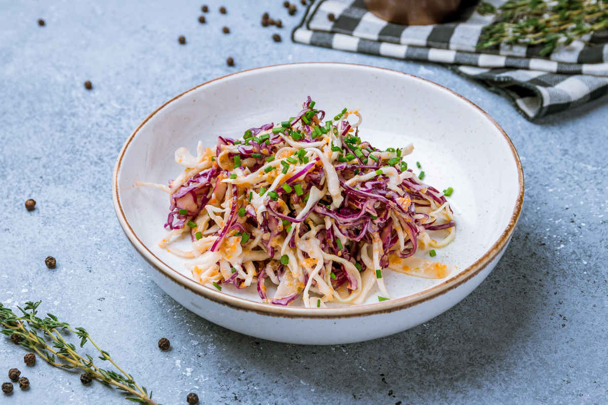 Coleslaw o ensalada tricolor de invierno
