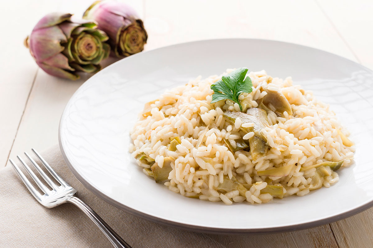Arroz cremoso con alcachofas
