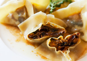 Raviolis fríos de calabaza y champiñón