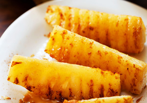 Pinya a la planxa amb gingebre