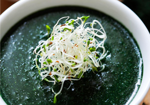 Crema de bròquil, espirulina i llimona
