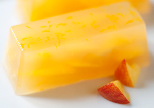 Gelatina de préssec amb aroma de taronja