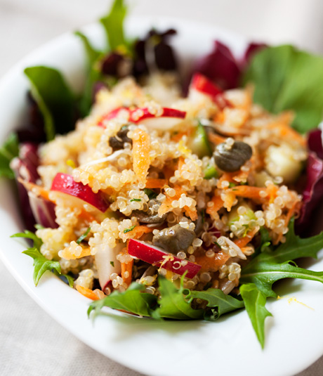 Ensalada crujiente de quinoa real y alcaparras