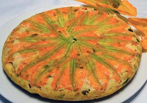 Tortilla de calabacines en flor y cebolleta