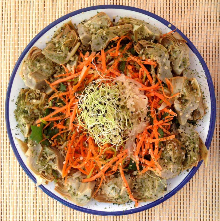 Ensalada depurativa de alcachofa y calabacín