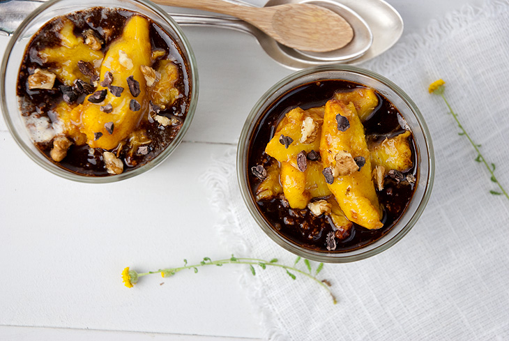 Porridge de chufa y avena con melocotones al grill