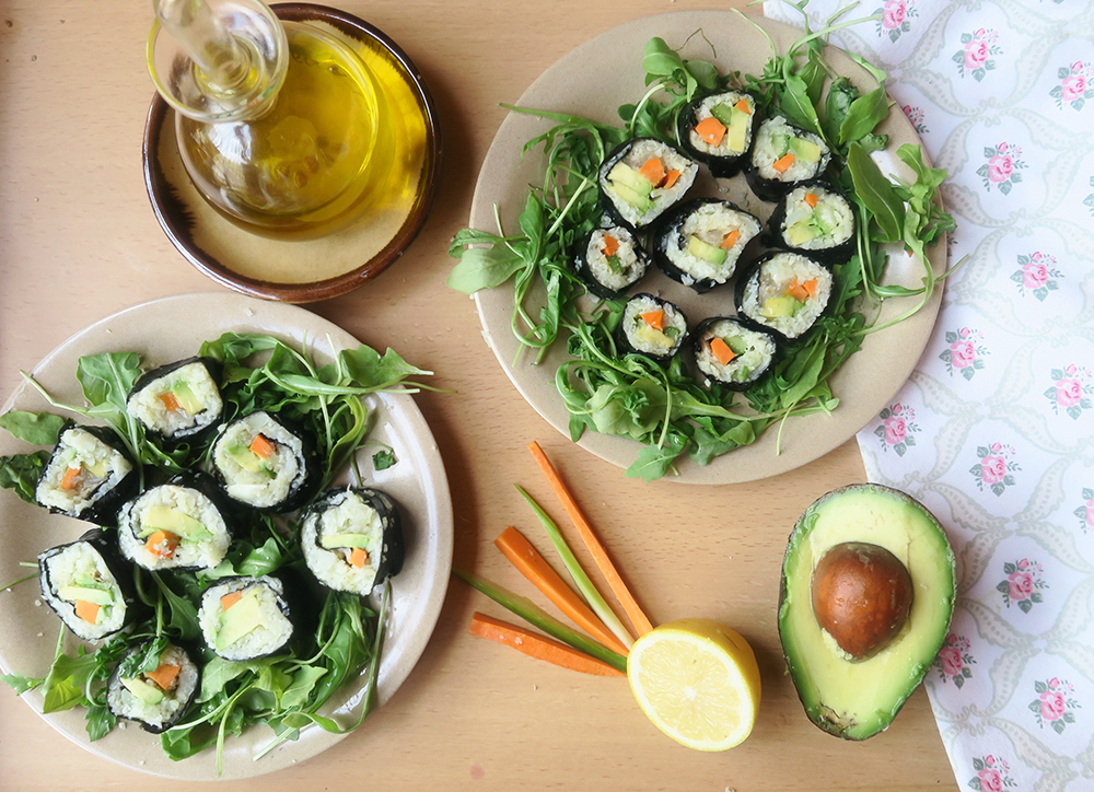 Makis de coliflor con salsa antinflamatoria