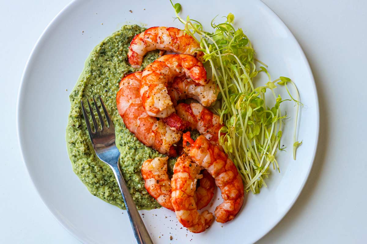 Gambas con pesto de calabacín
