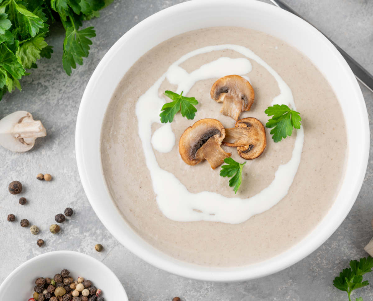 Crema de champiñones